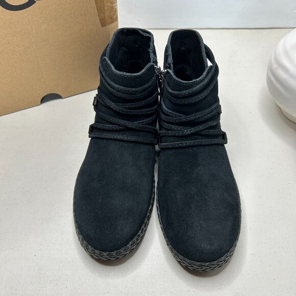 UGG Rianne Suede Ankle Boots Zipper Black 1123598 Women's US 6.5 NWB - Picture 3 of 10